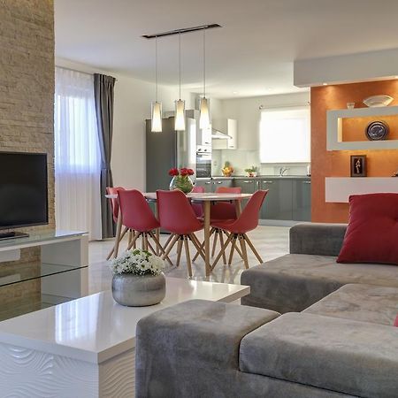 Viras Luxury Holiday เปรมันตูรา ภายนอก รูปภาพ