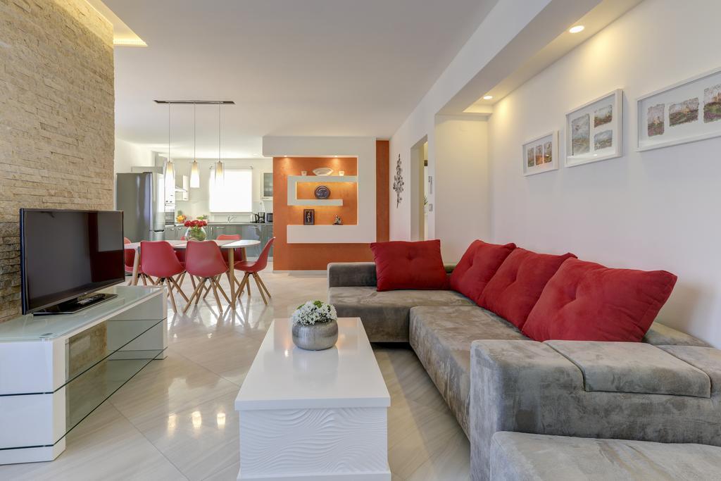 Viras Luxury Holiday เปรมันตูรา ภายนอก รูปภาพ