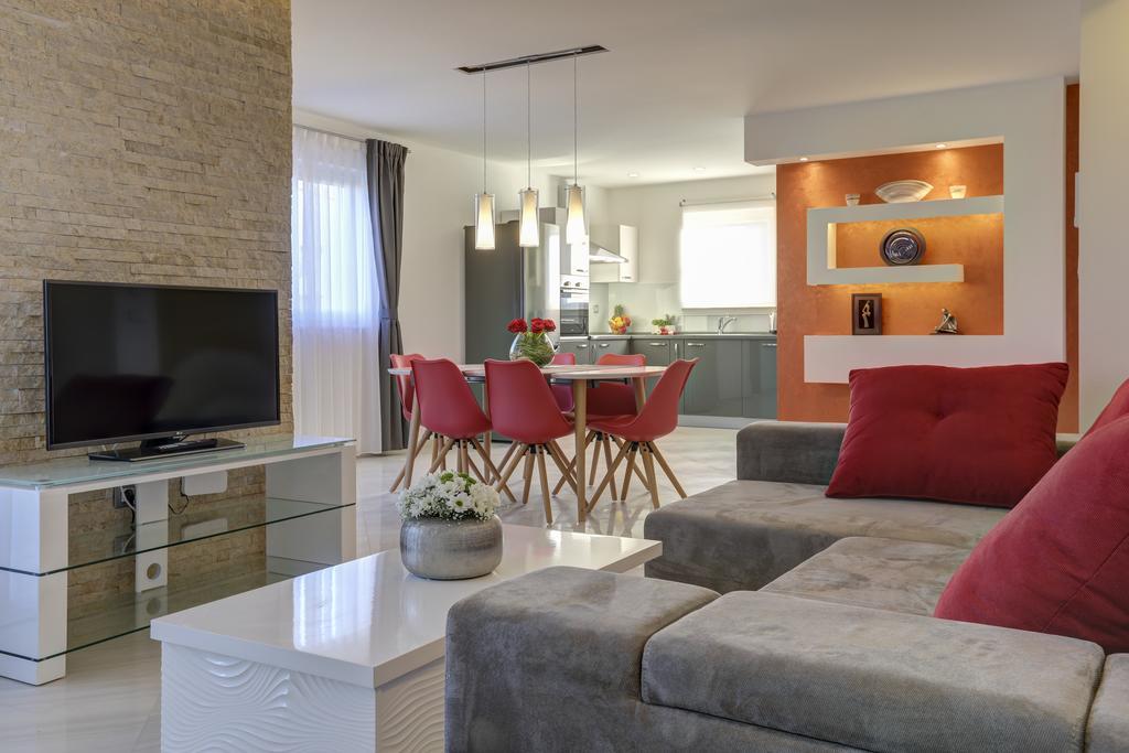 Viras Luxury Holiday เปรมันตูรา ภายนอก รูปภาพ